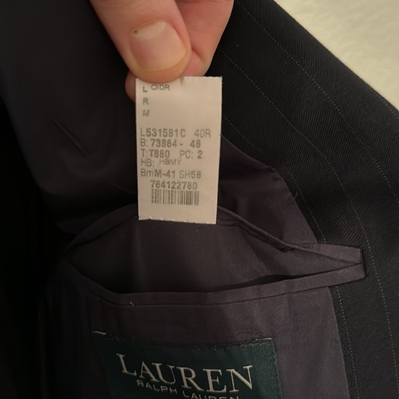 Ralph Lauren suit - Picture 4 of 5